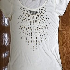 Women’s cream color tee with gold accents.  Size S